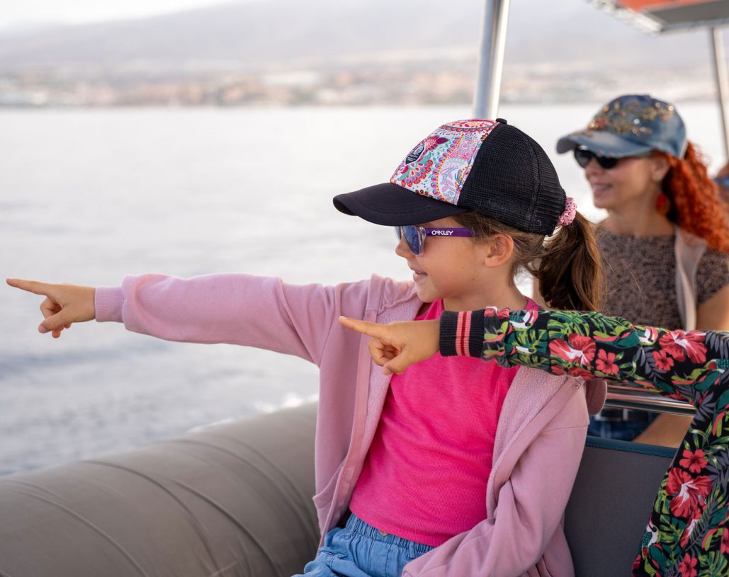 Private whale watching tour